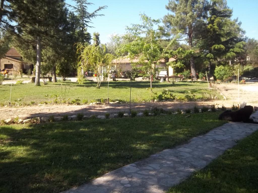 B&B Le Petit Frigouye Rochefort-du-Gard Ngoại thất bức ảnh